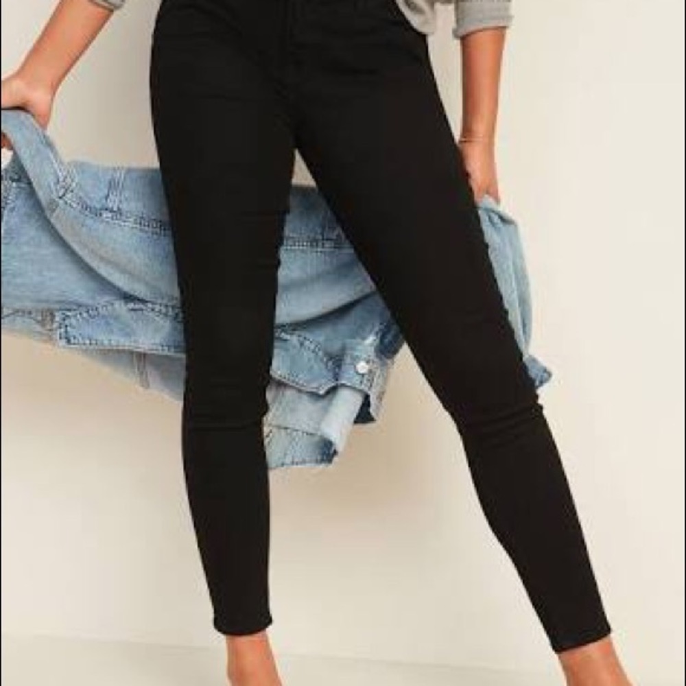 Old Navy Black Rockstar Super Skinny Jeans